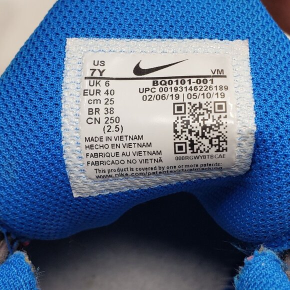 Nike Air Max 270 React BQ0101-001 kids Size 7Y (no insoles) - Picture 8 of 10